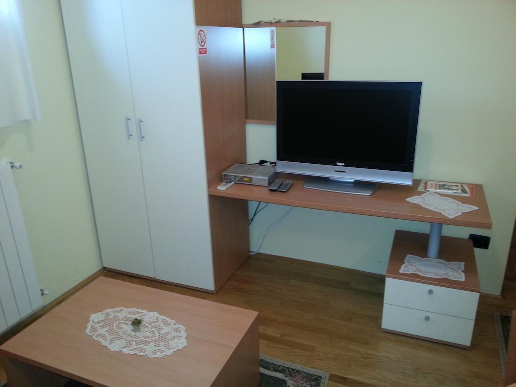 Apartments Villa Teuta Umag Cameră foto